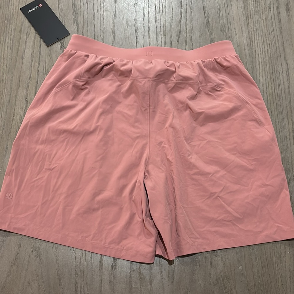 Lululemon athletica Balancer Woven Relaxed Fit 7” Shorts in. Deco Pink size L
